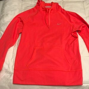NWOT Nike Thermafit hoodie